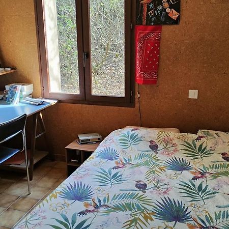 Chambre Dans Villa Le Chaffaut-Saint-Jurson Luaran gambar