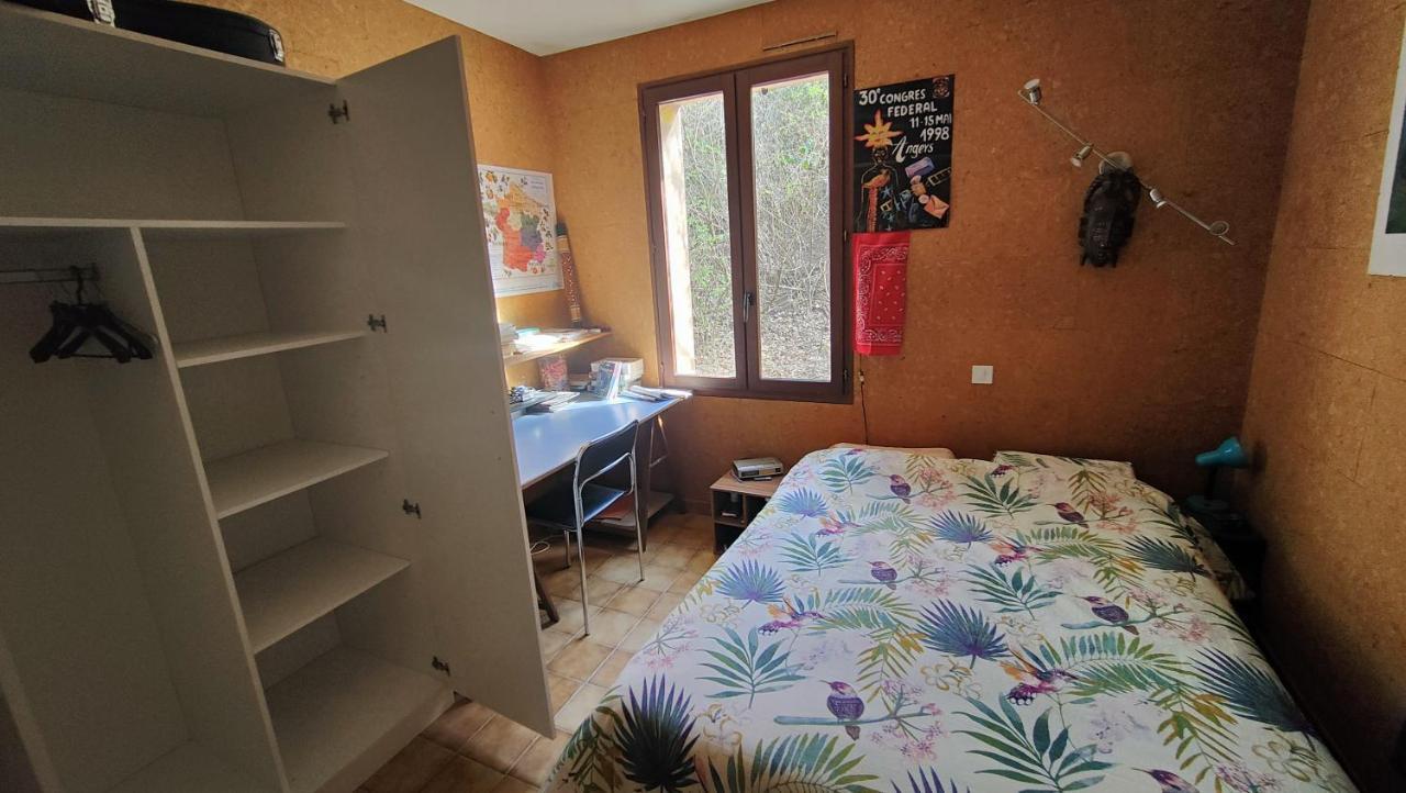 Chambre Dans Villa Le Chaffaut-Saint-Jurson Luaran gambar