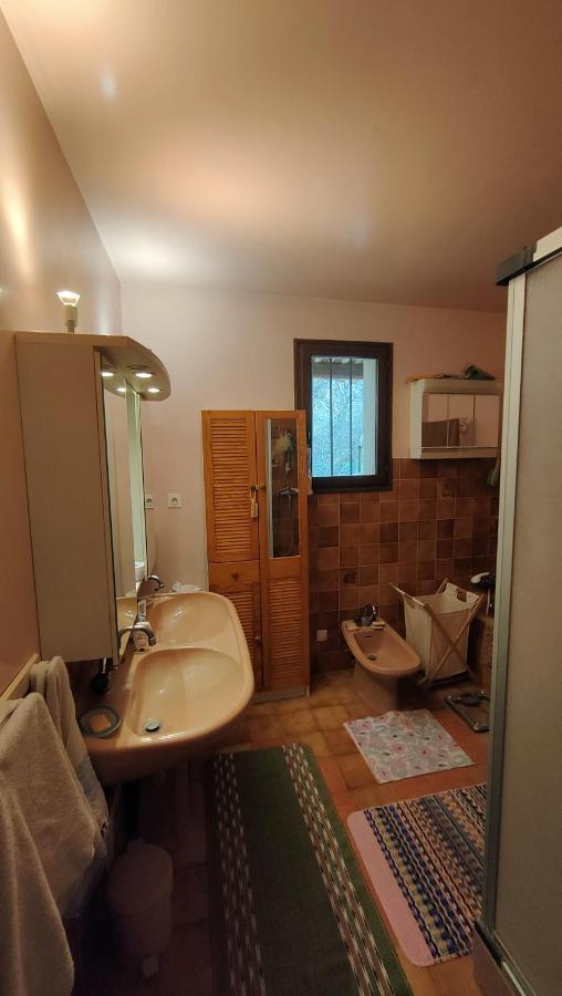 Chambre Dans Villa Le Chaffaut-Saint-Jurson Luaran gambar