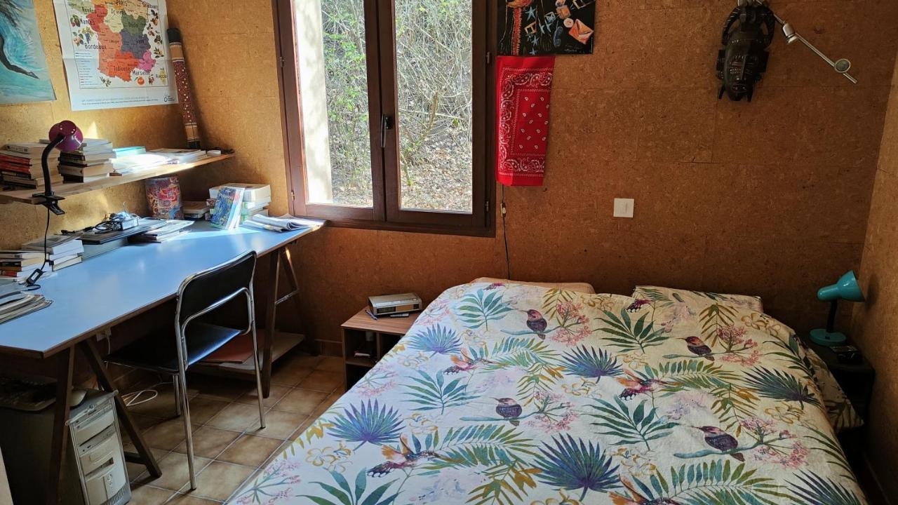 Chambre Dans Villa Le Chaffaut-Saint-Jurson Luaran gambar